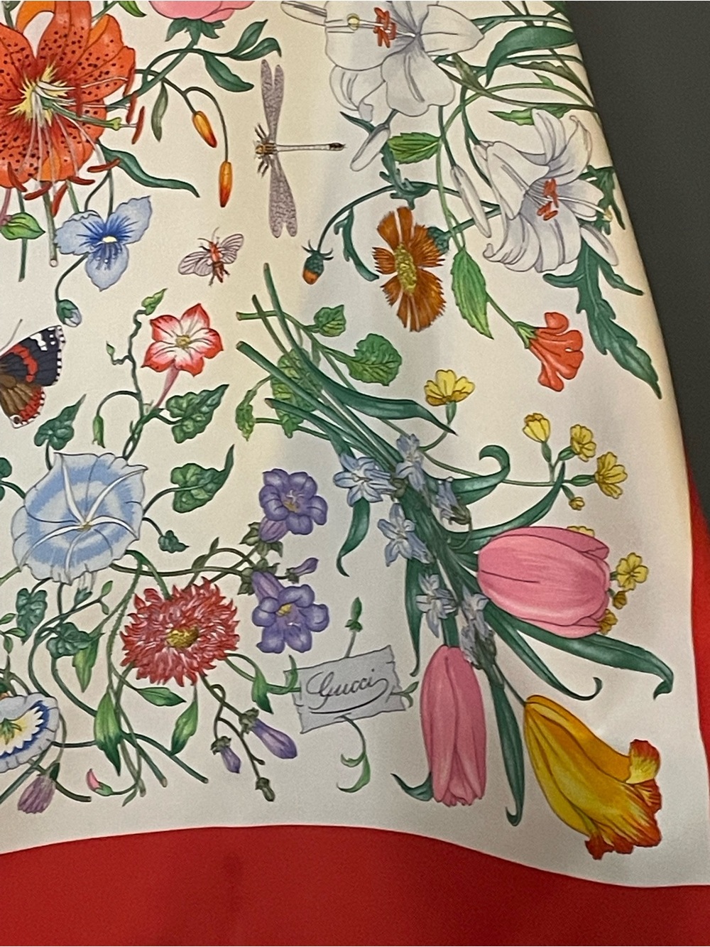 Coveted Gucci Flora Accornero Silk Scarf 34 In Very Good Condition - Picture 8 of 10